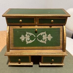 Vintage Wooden Jewelry Box